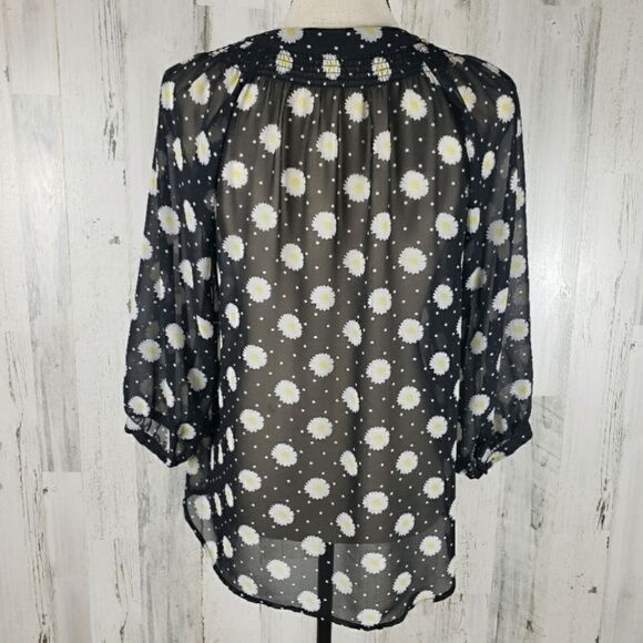 Maison Jules Sheer Daisy Top Size Small - Picture 2 of 5